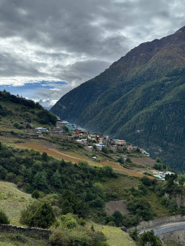 beautiful village on annapurna