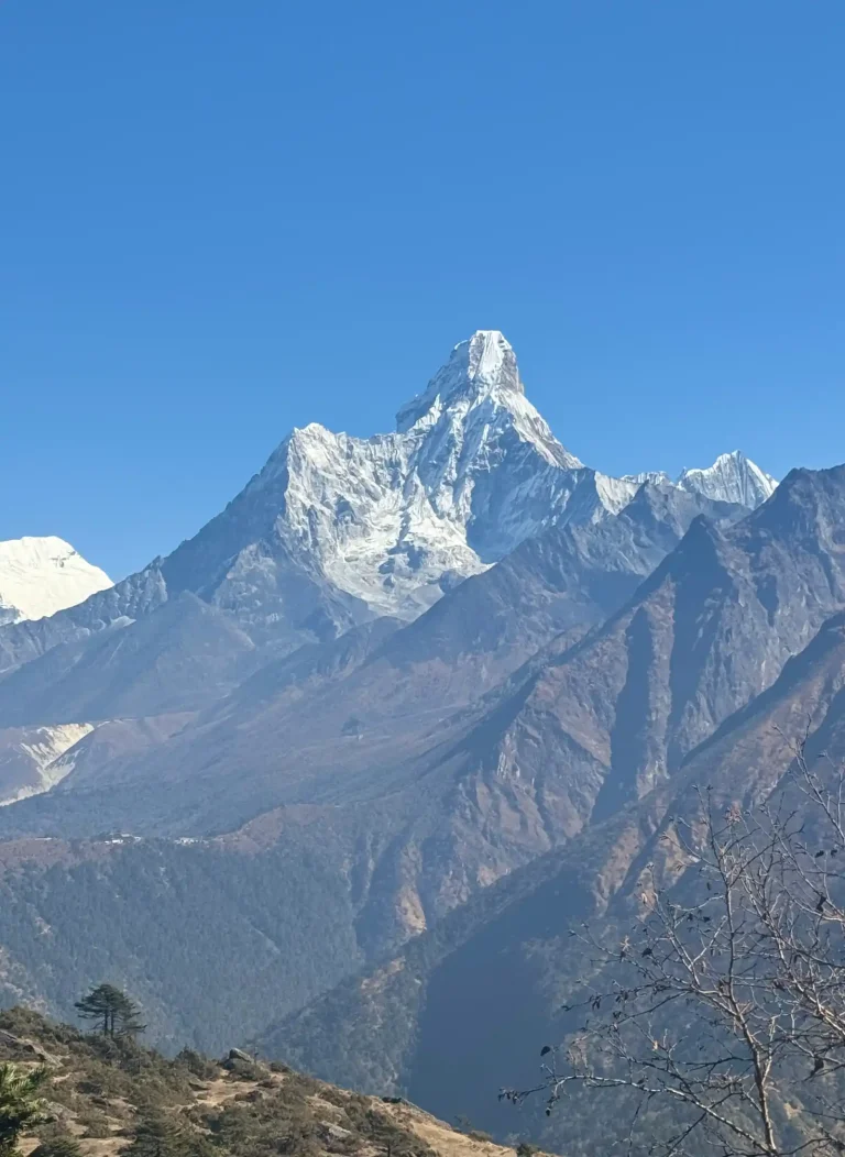 ama dablam scene